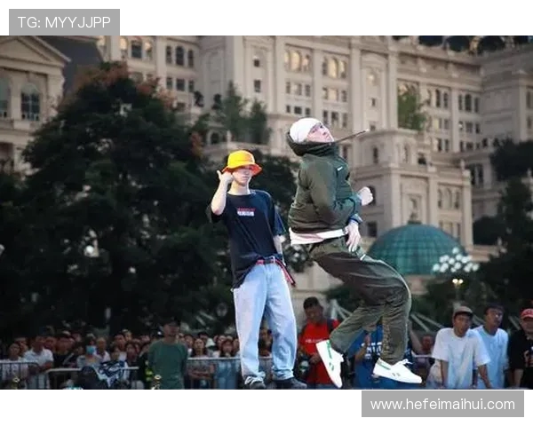 西安街舞队在世界攀岩锦标赛中以82分稳居积分榜首位