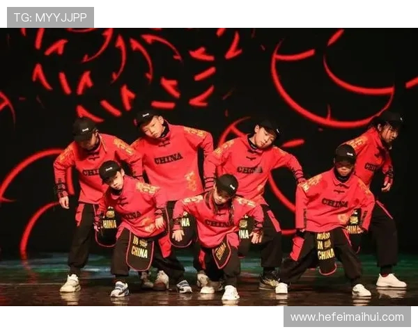 赛后深度分析:北京街舞队与深圳街舞队的精彩对决与节奏碰撞 赛后深度分析:北京街舞队与深圳街舞队的精彩对决与节奏碰撞