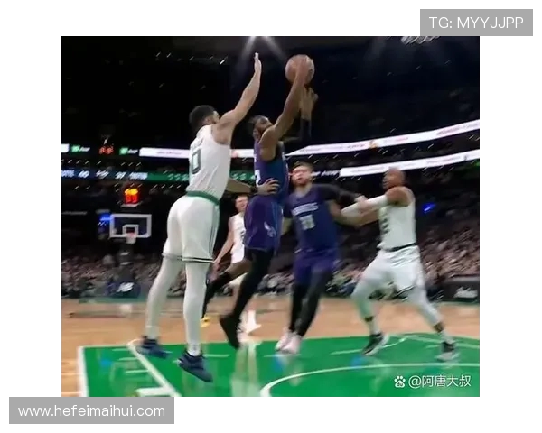 303黄蜂与凯尔特人激战正酣球迷期待精彩对决与精彩瞬间