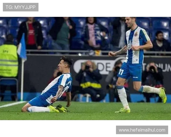 埃瓦尔主场迎战西班牙人力争三分展现球队实力与决心