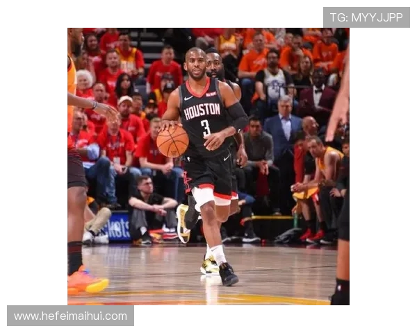 火箭队与爵士队激战正酣10月25日精彩对决引人瞩目